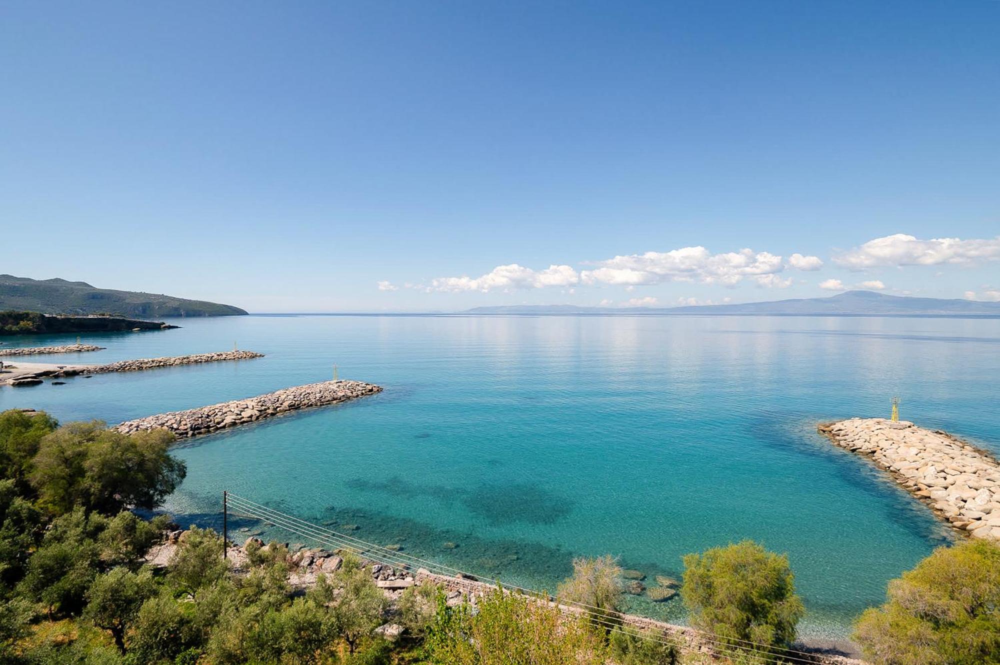 Pouletis Family Apartments - Akroyali Seaview Getaways Kalamata Exteriör bild